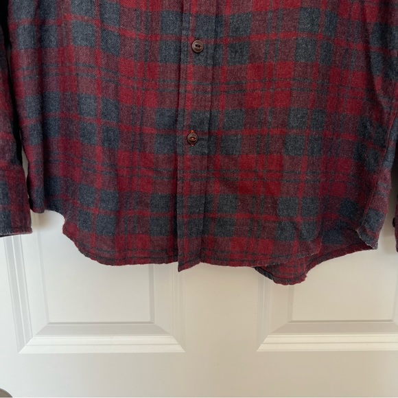 Men’s Weatherproof plaid button up - Picture 4 of 11
